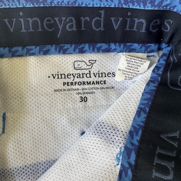 Vineyard Vines Shorts - Picture 3 of 6